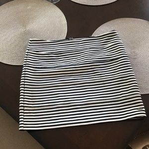 Striped black and white mini skirt